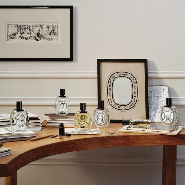 Eau Plurielle Multi -Use Fragrance shops by Diptyque